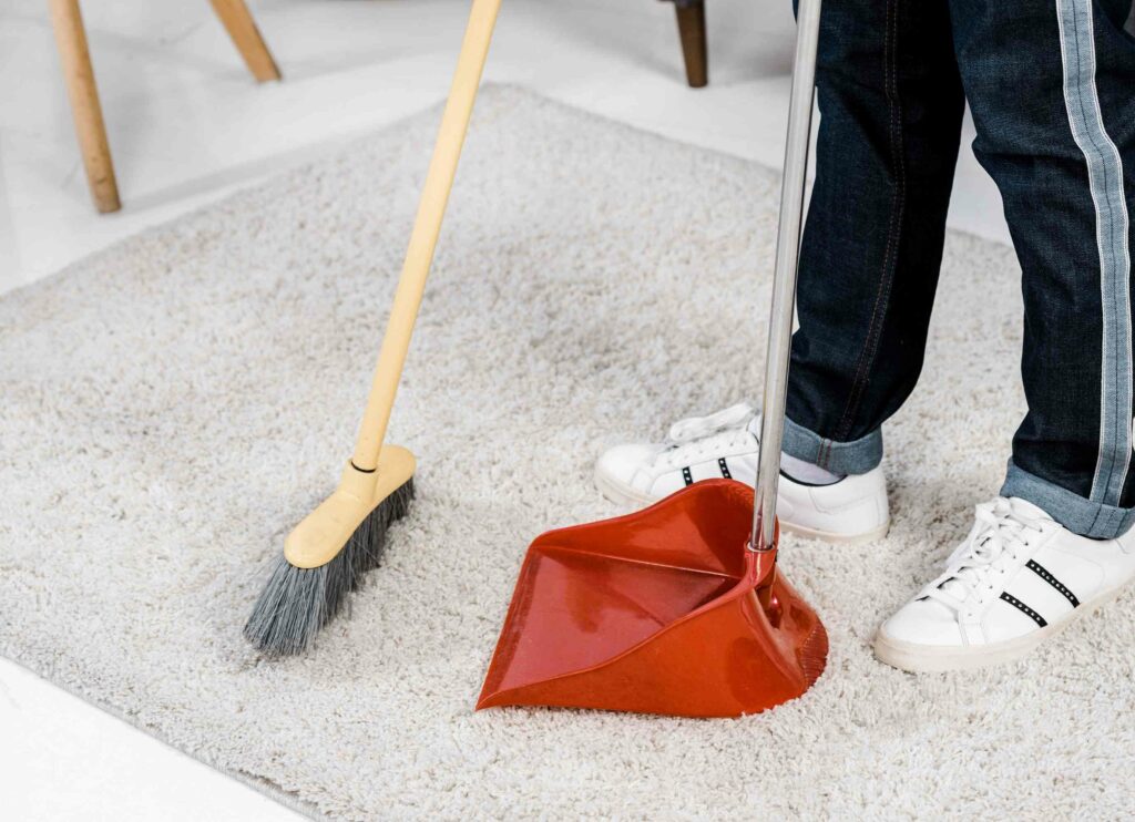 Carpet cleaner without vacuum